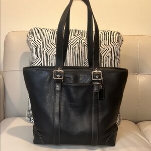 Coach Hamptons Vintage Black Leather Tote Bag